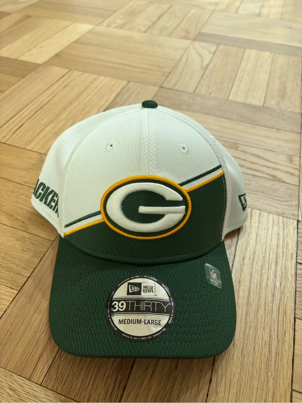 Green Bay Packers New Era Sideline 39THIRTY Flex Hat White Green